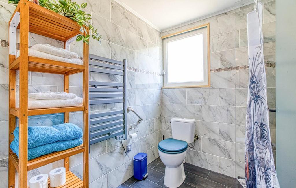 Agréable Chambre privative avec piscine et jacuzzi. Septfonds Esterno foto