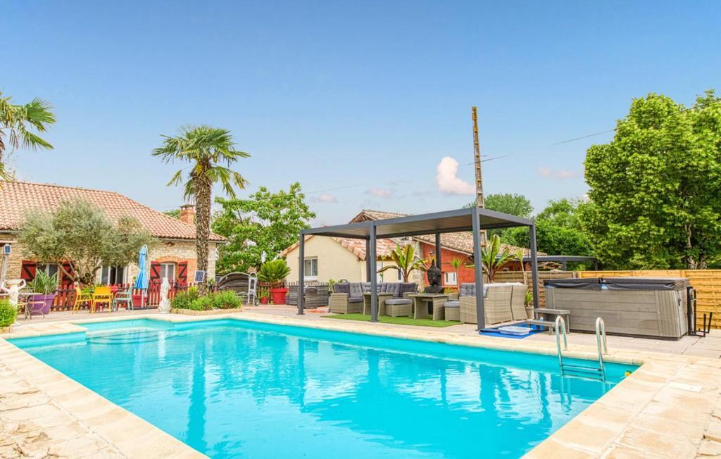 Agréable Chambre privative avec piscine et jacuzzi. Septfonds Esterno foto