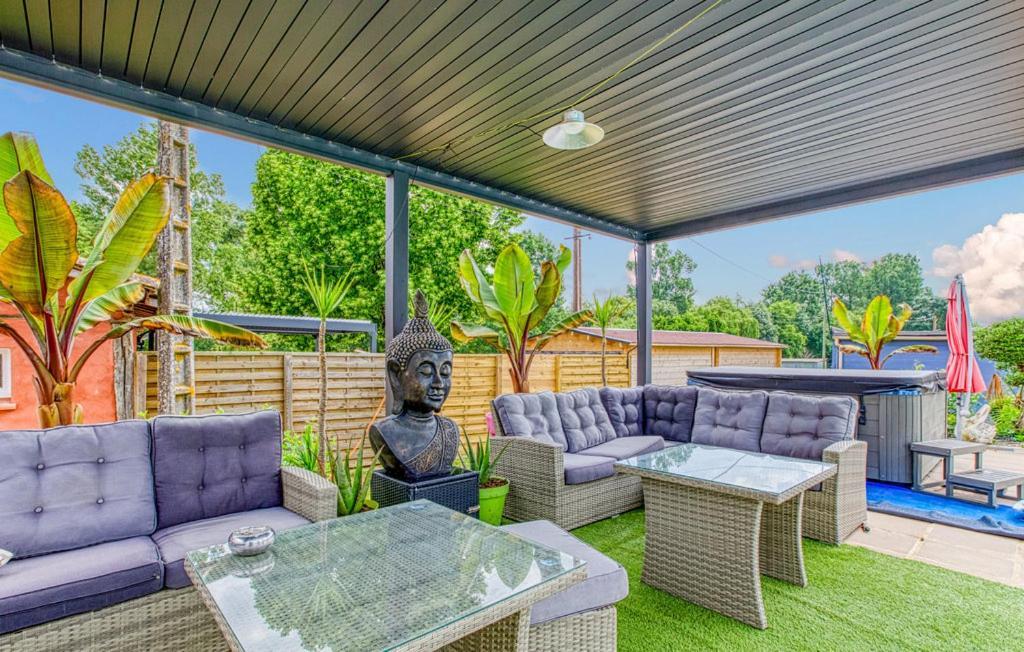 Agréable Chambre privative avec piscine et jacuzzi. Septfonds Esterno foto